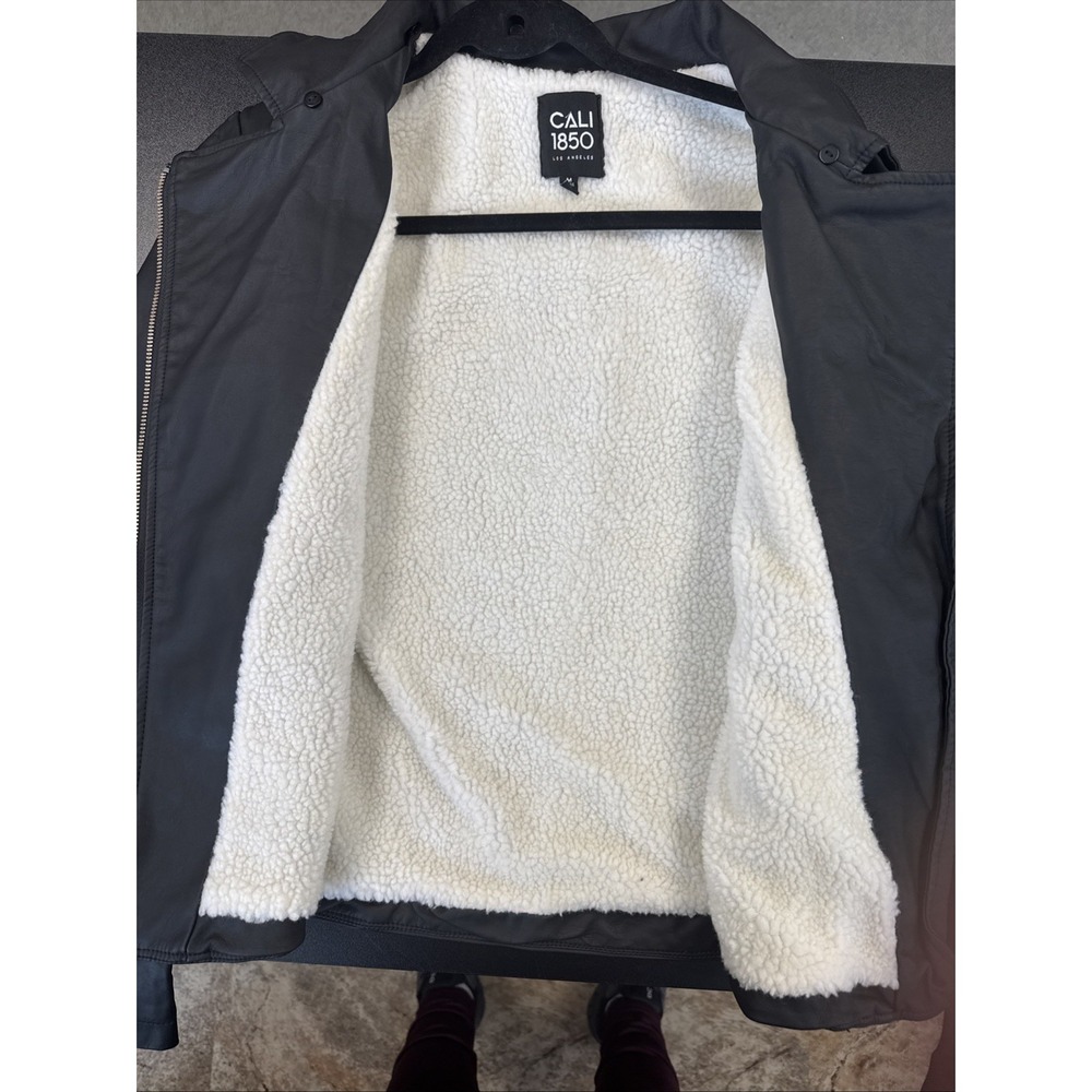 womans jacket size medium - Picture 6 of 8
